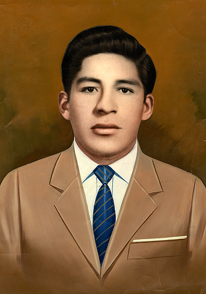 http://www.reinaldoloureiro.com/files/gimgs/17_retrato01.jpg